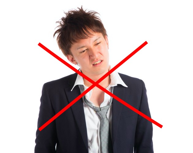 清潔感のない服装の男性の画像