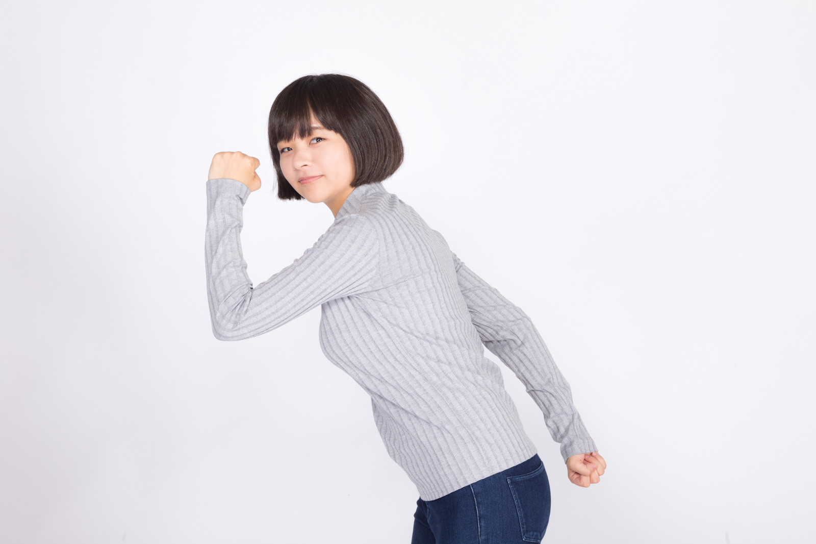 急ぐ女性