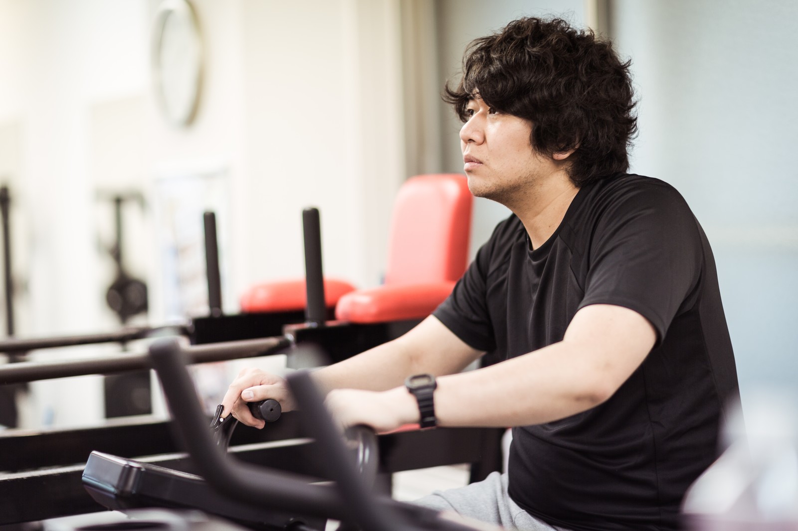 運動する男性