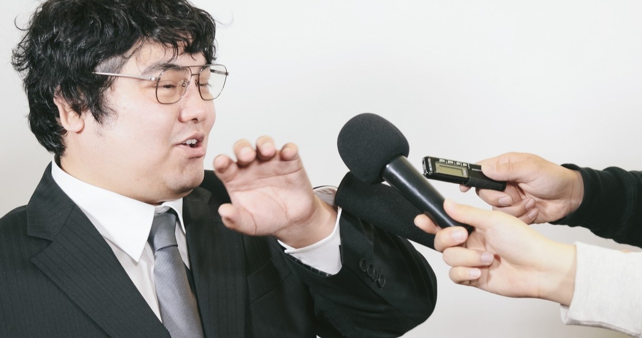 面接で周りからどう評価されているか質問されている画像