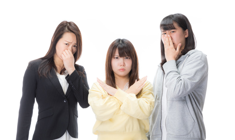 臭いが気になる人たちの画像